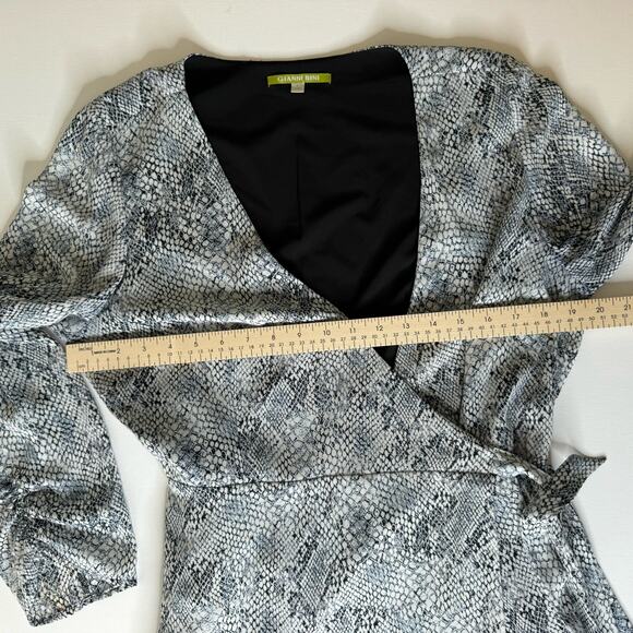 Gianni Bini Womens Snake Print Laura Wrap Dress in Grey Sz L | Office Flowy - Picture 12 of 13